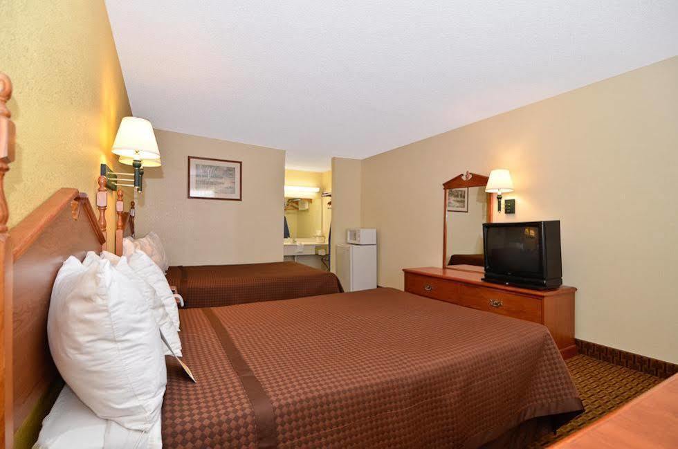 Red Roof Inn Muscle Shoals Bagian luar foto